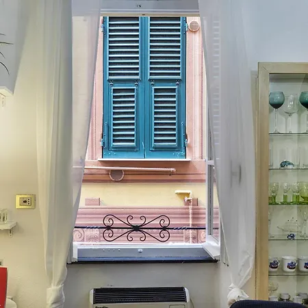 Cozy Little House In By Wonderful Italy